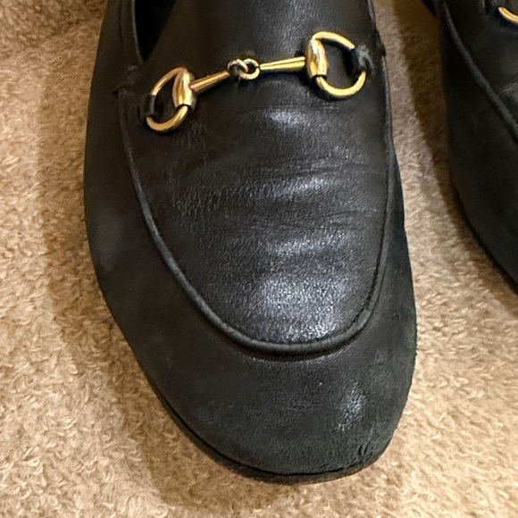 Black Gucci horsebit Leather Loafers with Gold Detail - Picture 11 of 11